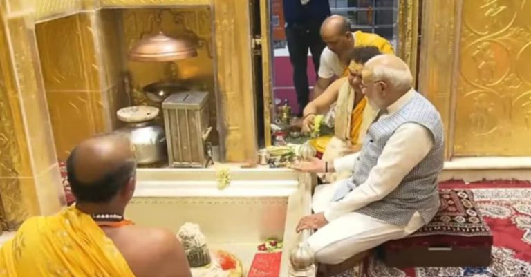 પીએમ મોદીએ બાબા વિશ્વનાથના