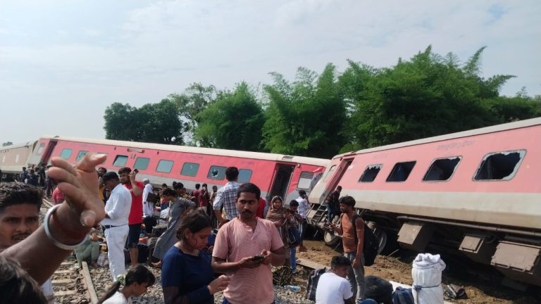 ગોંડા ટ્રેન દુર્ઘટના