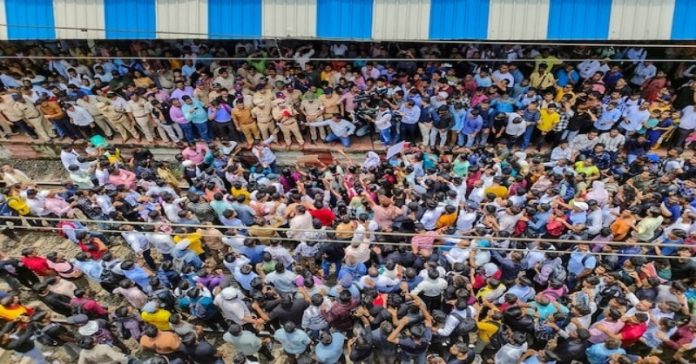 બદલાપુરમાં યૌન શોષણ