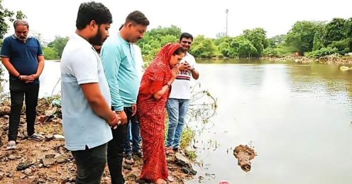 વડોદરા મહારાણી વિશ્વામિત્રીની પૂજા-અર્ચના