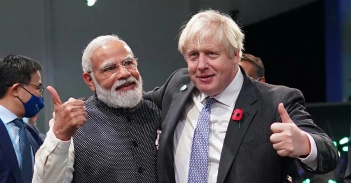 જોન્સને પુસ્તકમાં મોદીના