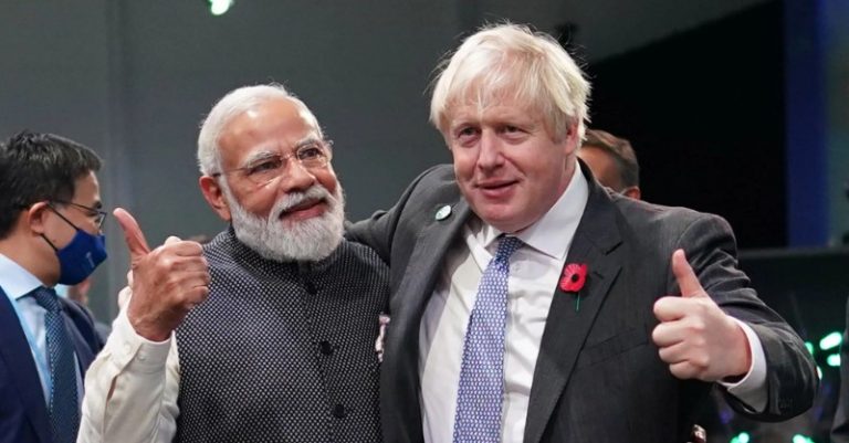 જોન્સને પુસ્તકમાં મોદીના