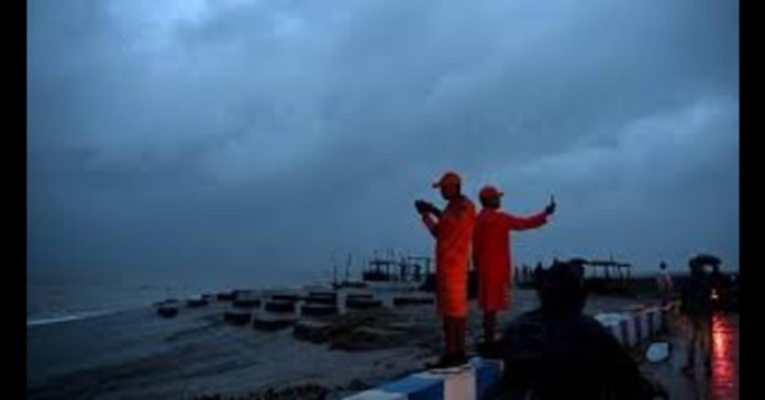ઓડિશામાં દાના ચક્રવાત