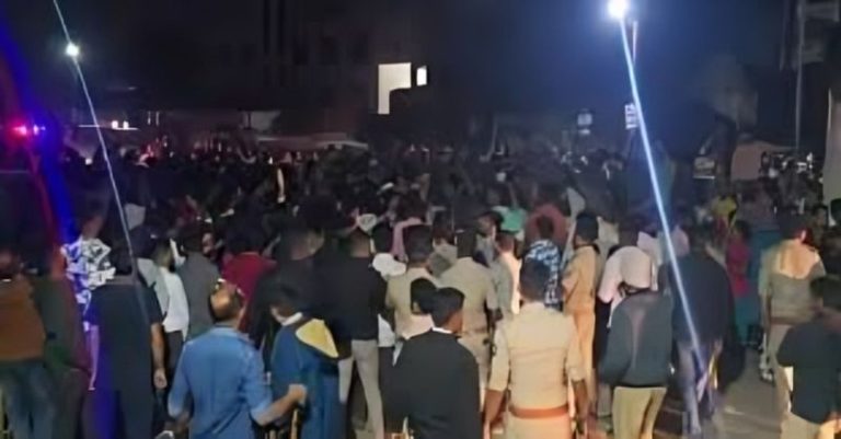 ઇસ્લામી ખંભાત પોલીસકર્મી હુમલો