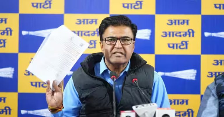 AAPના લીગલ હેડ સંજીવ નાસિયાર