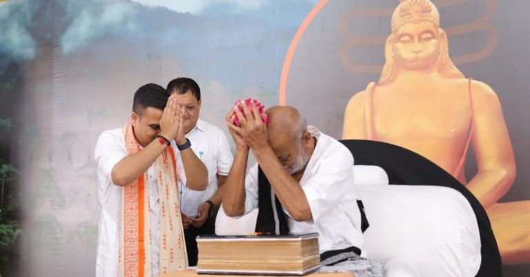 ખ્રિસ્તી ધર્માંતરણ મોરારી બાપુએ