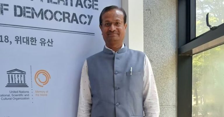 સંજય કુમાર મહારાષ્ટ્રમાં FIR