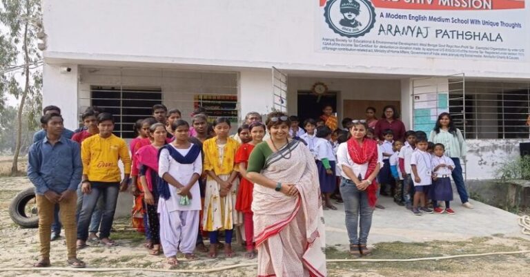 બંગાળની સ્કૂલ TMCના કબજો